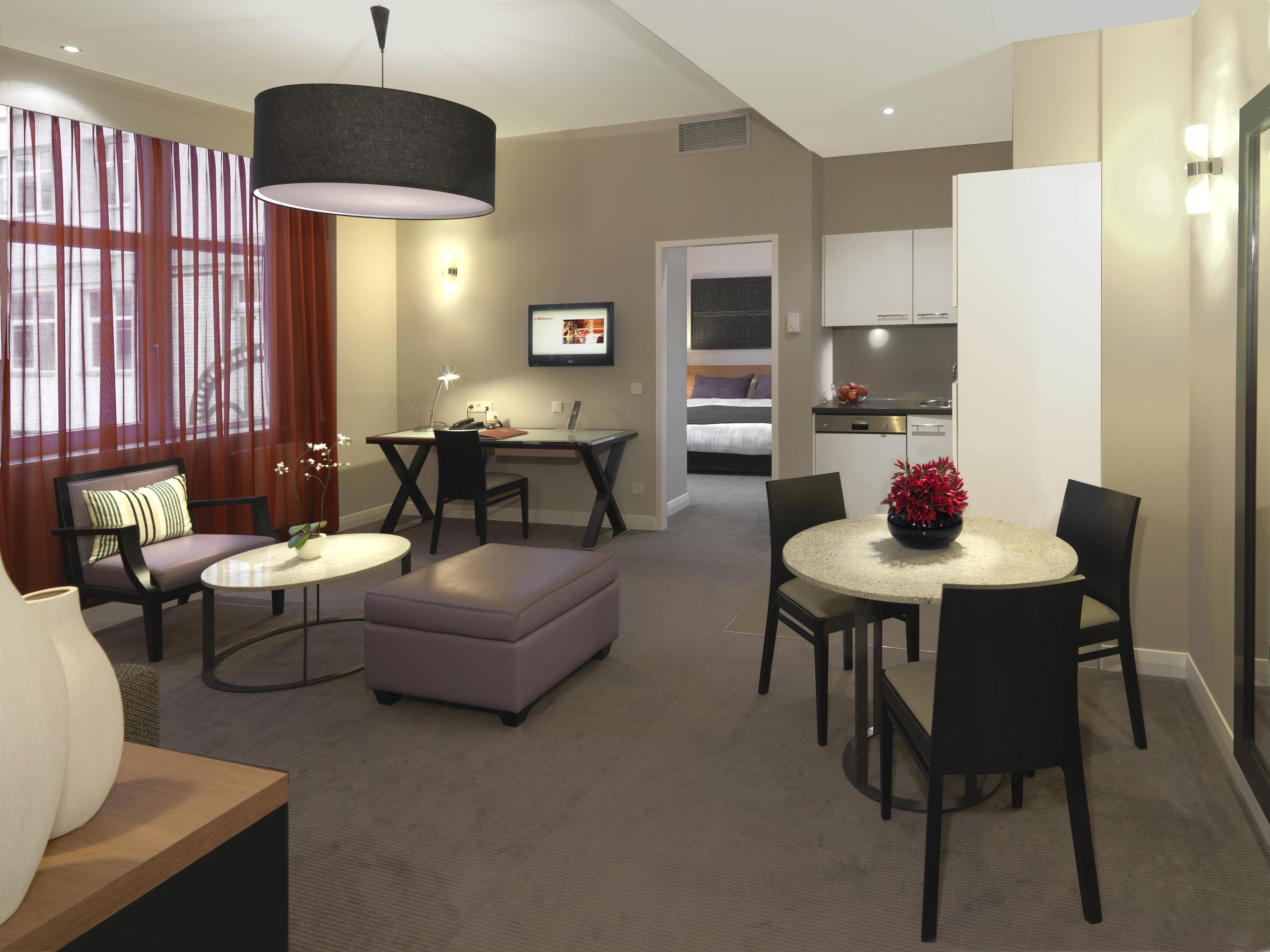 Adina Apartment Hotel Berlin Checkpoint Charlie Екстериор снимка