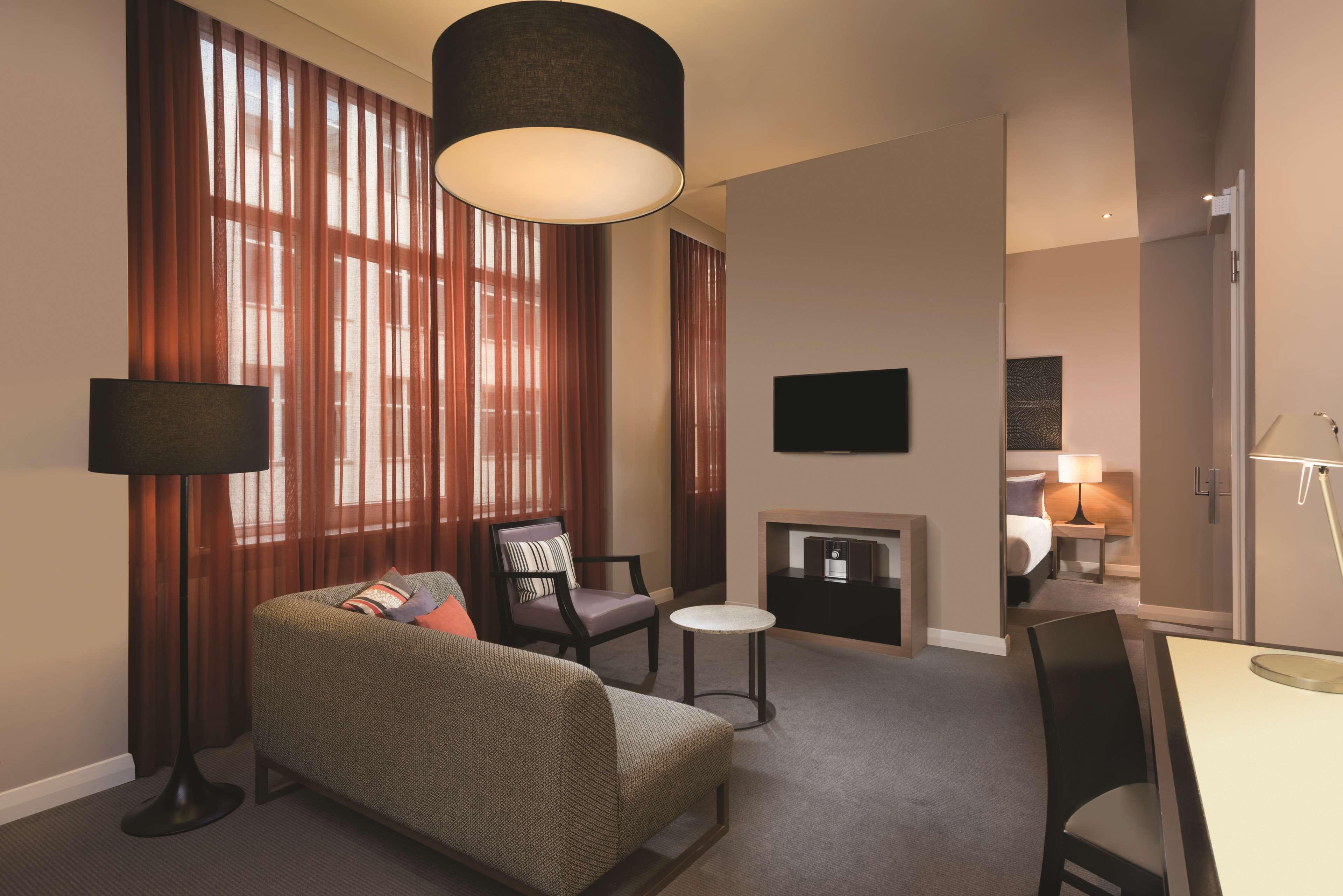 Adina Apartment Hotel Berlin Checkpoint Charlie Екстериор снимка