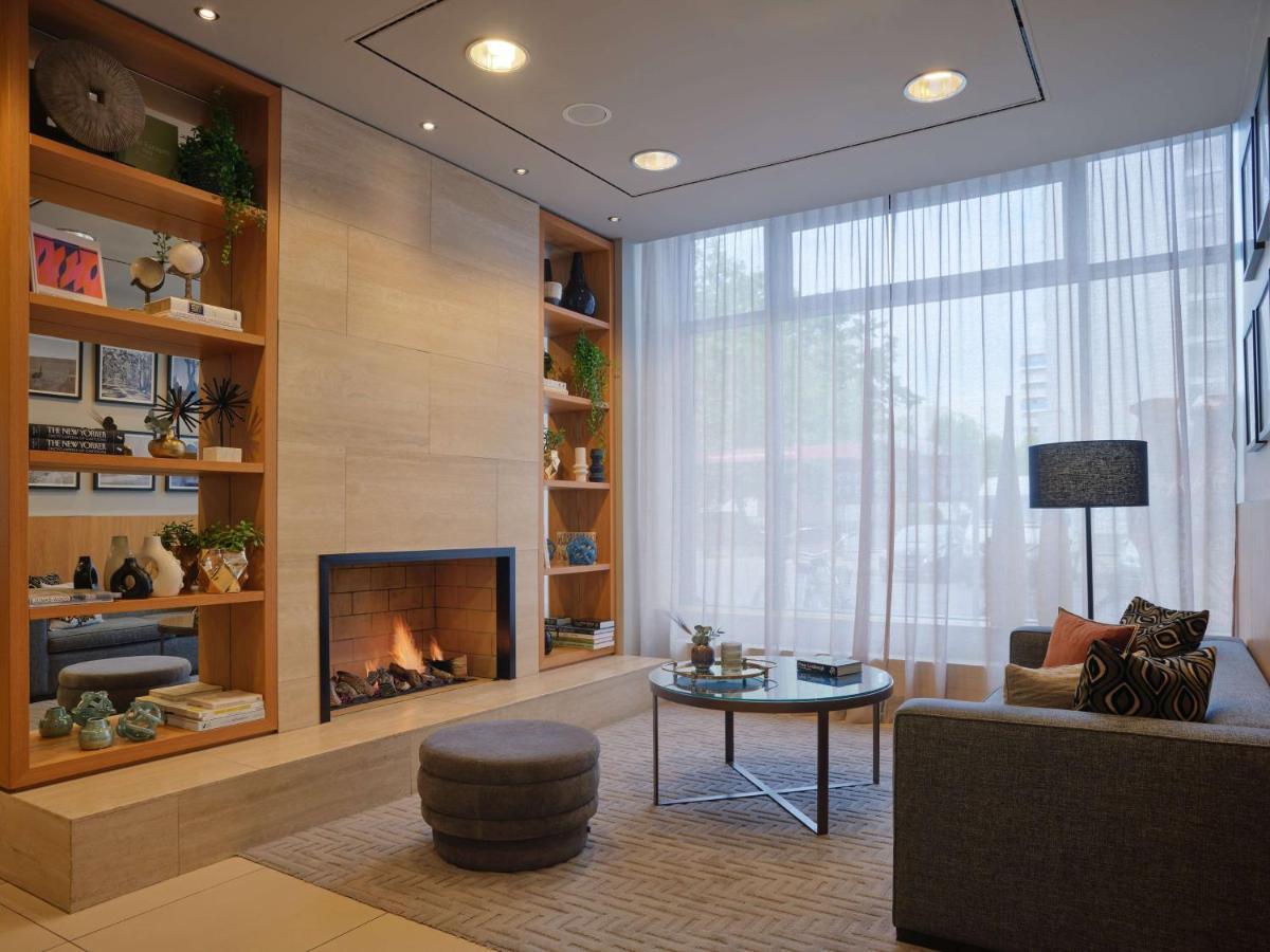 Adina Apartment Hotel Berlin Checkpoint Charlie Екстериор снимка