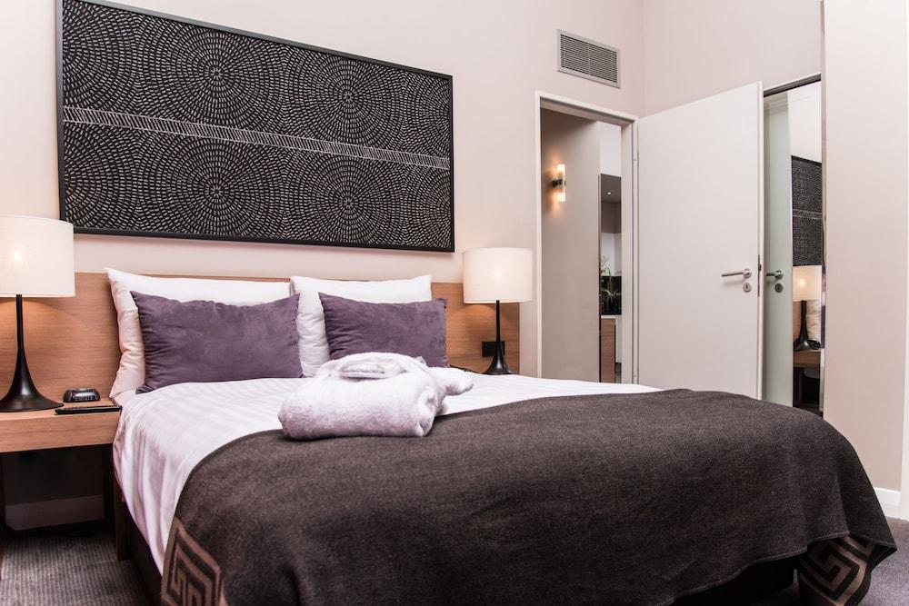 Adina Apartment Hotel Berlin Checkpoint Charlie Екстериор снимка