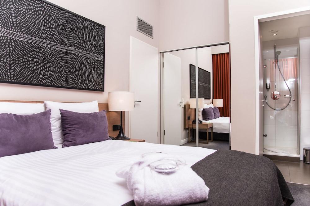 Adina Apartment Hotel Berlin Checkpoint Charlie Екстериор снимка