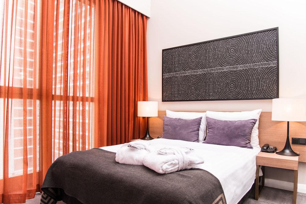 Adina Apartment Hotel Berlin Checkpoint Charlie Екстериор снимка