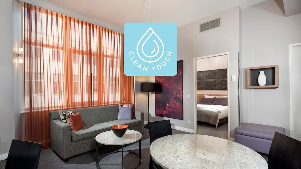 Adina Apartment Hotel Berlin Checkpoint Charlie Екстериор снимка