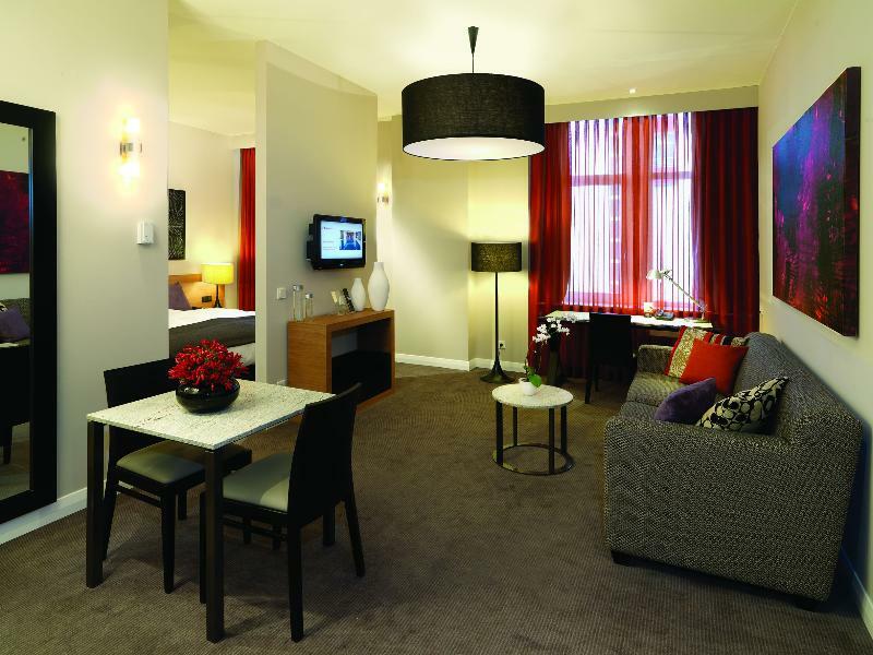 Adina Apartment Hotel Berlin Checkpoint Charlie Стая снимка